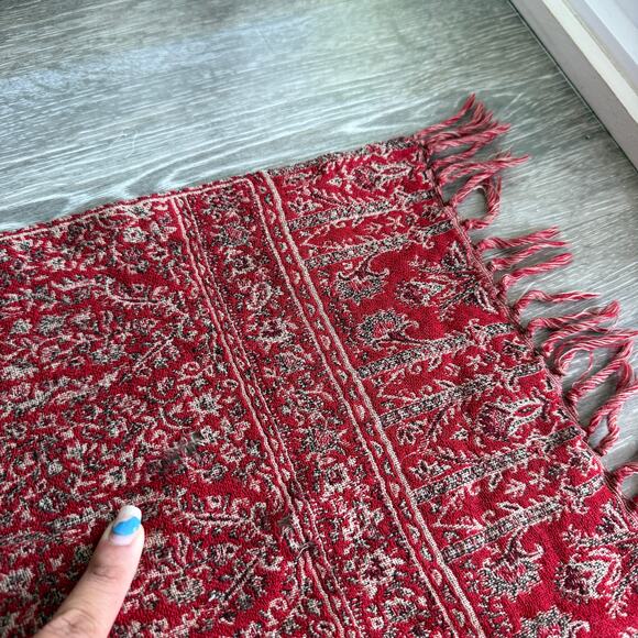 Pottery Barn 100% Wool Table Runner 18x108" Red Floral Paisley Fringe Home - Picture 9 of 9